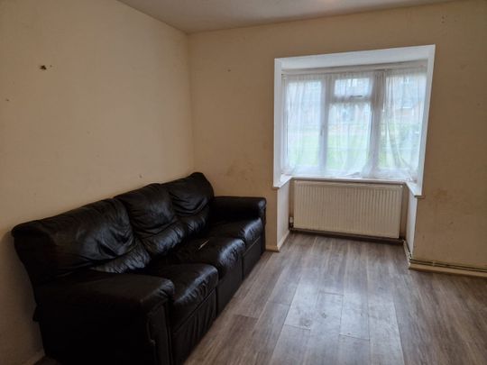 2 Bed Semi-Detached House, Coyney Green, LU3 - Photo 1