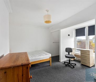 5 bedroom terraced house to rent - Photo 5