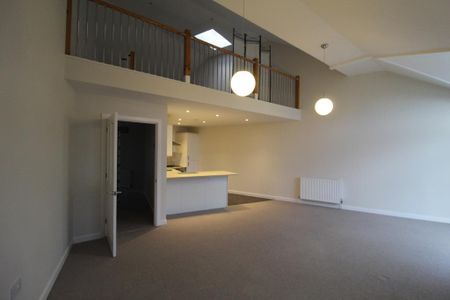 Studio to rent - Photo 2