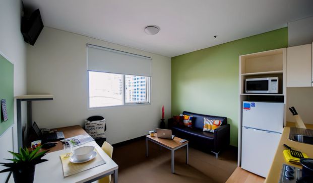 1 Bedroom Apartment balcony - Photo 1