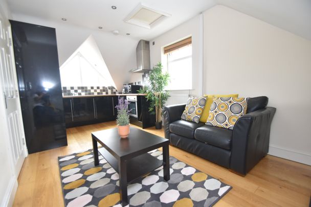 1 bed flat to rent in Cathays Terrace, Cathays, CF24 - Photo 1