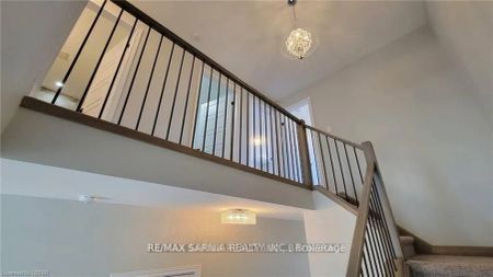 Property For Lease | X9285157 - Photo 3