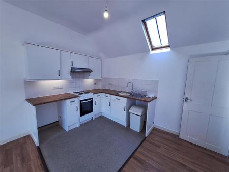1 bedroom flat to rent - Photo 2
