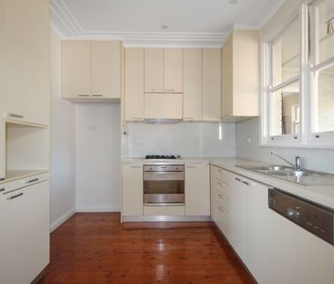 19 Arnold Street, Ryde NSW 2112 - House For Rent | Domain - Photo 2