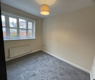 Limestone Rise, Mansfield, NG19 - Photo 1