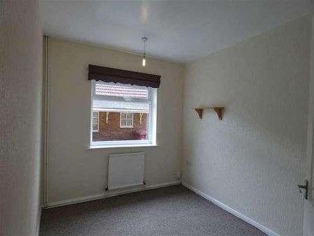 Grammar School Walk, Scunthorpe, DN16 - Photo 2