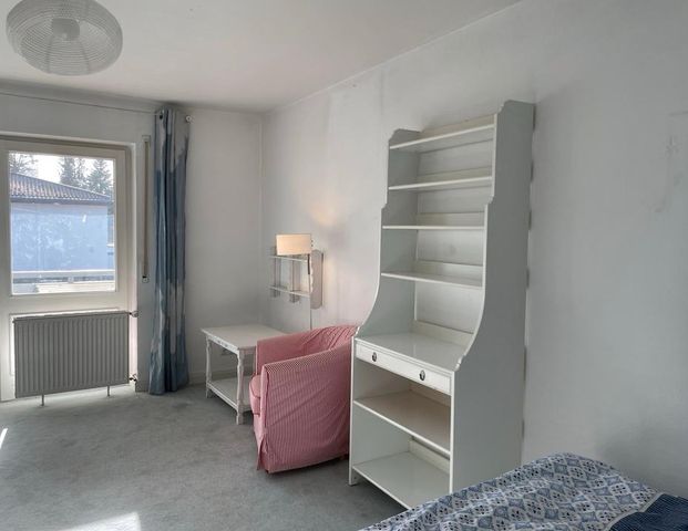 Zimmer zu vermieten, im Monat: 600 Euro, pro Tag/Wochenende 49 Eu - Photo 1