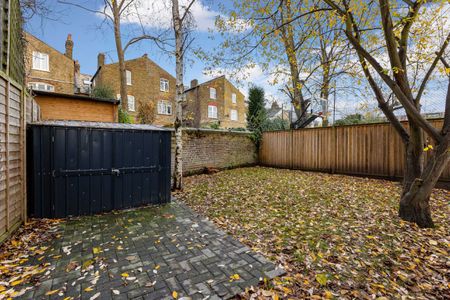 Ambleside Avenue, London, SW16, London - Photo 4