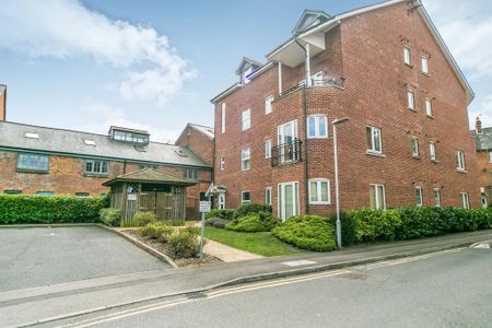 2 bedroom flat to rent - Photo 4