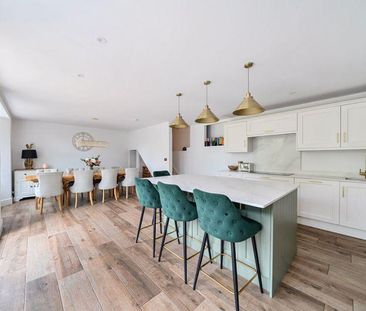 5 bedroom character property to rent - Photo 6