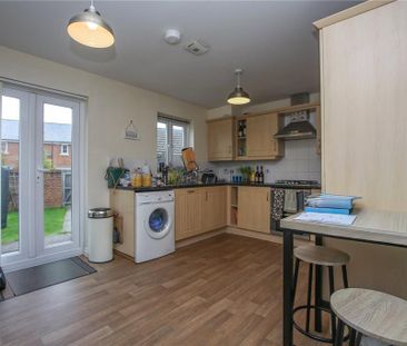 4 bedroom end of terrace house to rent - Photo 4