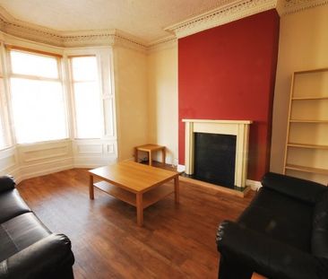 5 Bed - Warton Terrace, Heaton - Photo 2