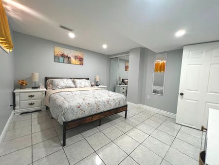 For Lease - 11 Queen Street Unit# Basement Apt, Mississauga, Ontario - Photo 3