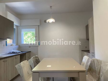 Appartamento viale Giacomo Leopardi, Centro, Camerino - Photo 3