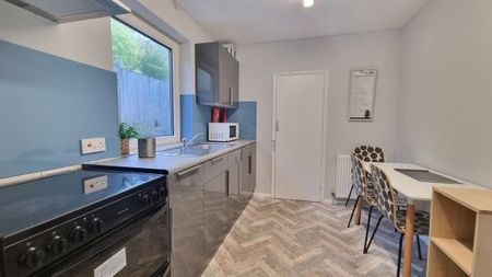 The Avenue, Brighton 1 bedroom house to rent - Photo 2