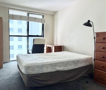 Franklin Lofts – Stylish Dual-Level City Living with 2 Bedroom 1 Ba... - Photo 3