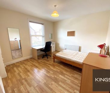 5 bedroom apartment to rent - Photo 3