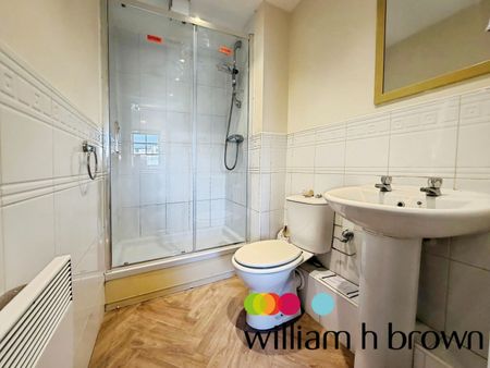 Albany Gardens, Colchester - Photo 5