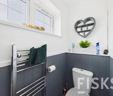 3 bedroom end of terrace house to rent - Photo 6