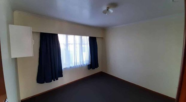 Unit 3, 3 bedroom unit (3rd bdrm is the sleepout) - Photo 1