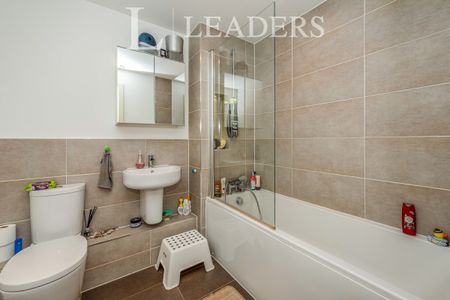 2 bedroom apartment to rent Somerville Court, Newsom Place, St. Peters Road, St. Albans, AL1 - Photo 5