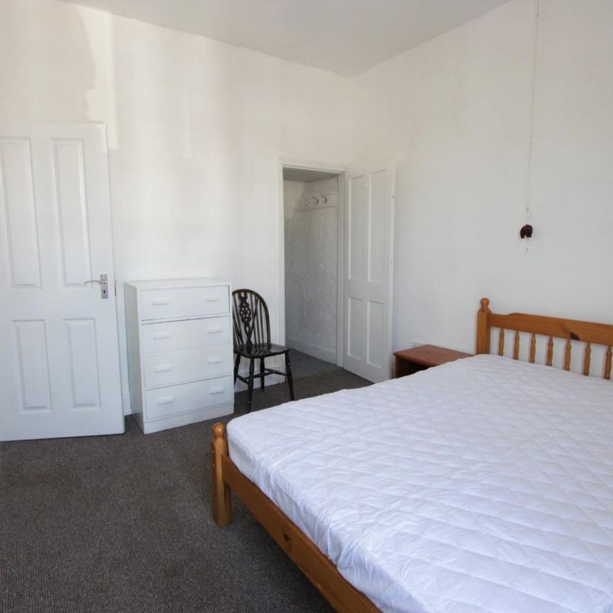 4 bedroom House To Let - Photo 1