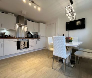 3 bedroom terraced house to rent - Photo 6