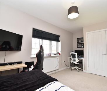 2 bedroom end of terrace house to rent - Photo 1