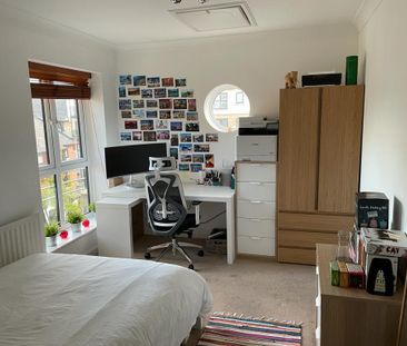 2 Bed Penthouse, Boleyn House, E16 - Photo 5