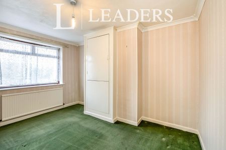 3 bedroom house to rent Deeside Avenue, Chichester, PO19 - Photo 4