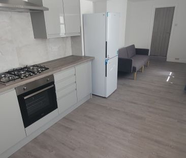 26 (STUDENT House Share - Inc. BILLS) Bertram Street, Splott, Cardi... - Photo 6