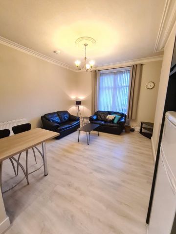 1 Bed Flat, Roslin Street, AB24 - Photo 2