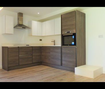 2 Bed Flat, The Gallery, NG2 - Photo 2