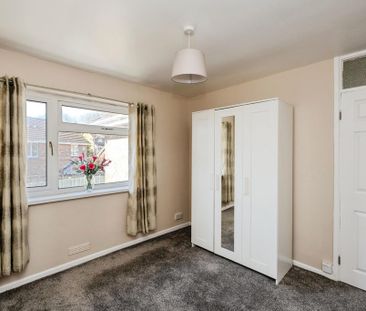 3 bedroom bungalow to rent - Photo 4
