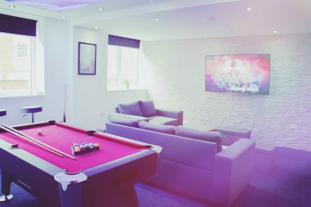 One Bed Flat - Photo 1