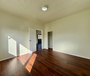 8A Hill Road, Papatoetoe, Auckland - Photo 2