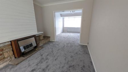 3 bedroom semi-detached house to rent - Photo 4