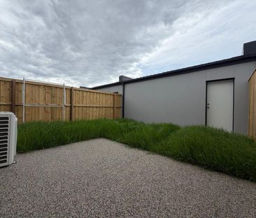 Brand New Four-Bedroom Townhouse in Mickleham - Photo 6