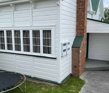 Handy two-bedroom - Photo 5