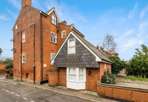 3 bedroom flat to rent - Photo 1