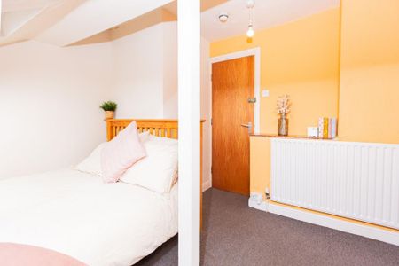 5 bedroom detached house to rent - Photo 4