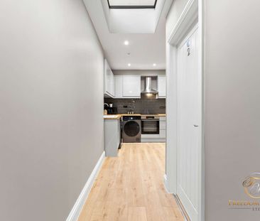 Upcoming property in Curzon Street NG4 Room 1 - Photo 5