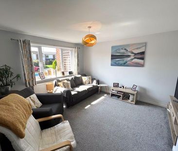 3 bedroom terraced house to rent - Photo 5