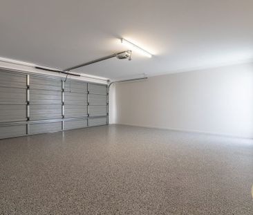 Large Family Home - Photo 3