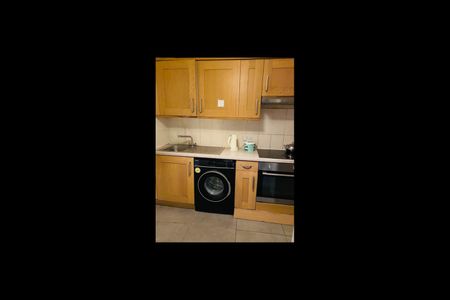 Room in a Shared House, Warham Road, N4 - Photo 4