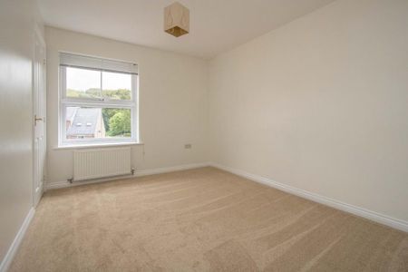 4 bedroom townhouse to rent - Photo 3