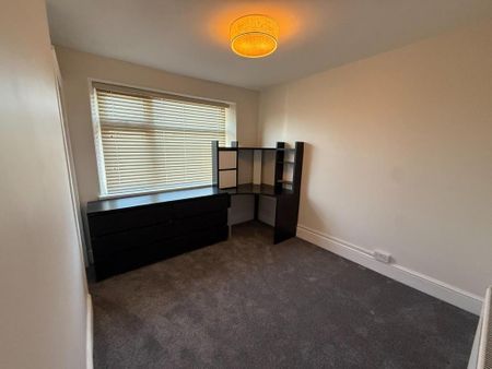 5 bedroom terraced house to rent - Photo 3