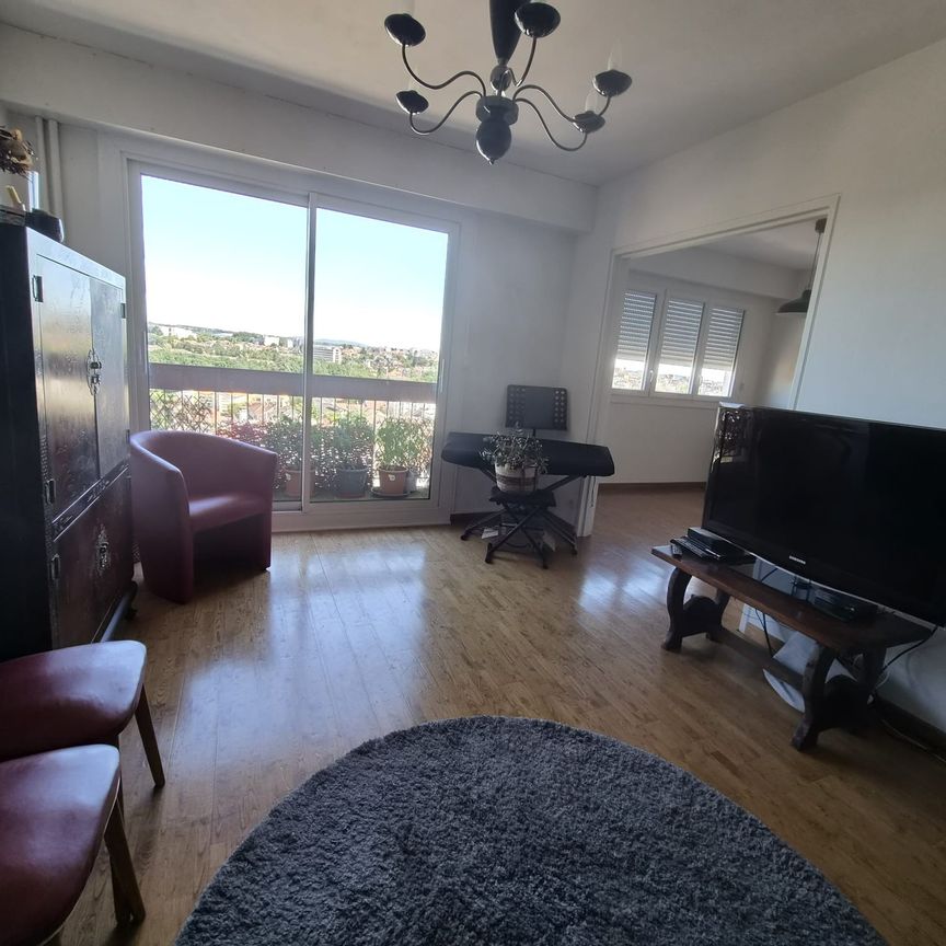 Location Appartement 4 pièces 69m² LIMOGES 87000 - Photo 1