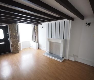 2 bedroom terraced house to rent - Photo 2