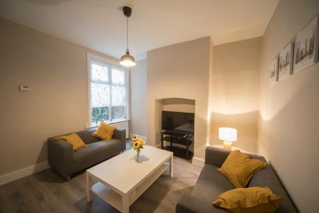 4 Bed Terraced House, Deramore Street, M14 - Photo 2